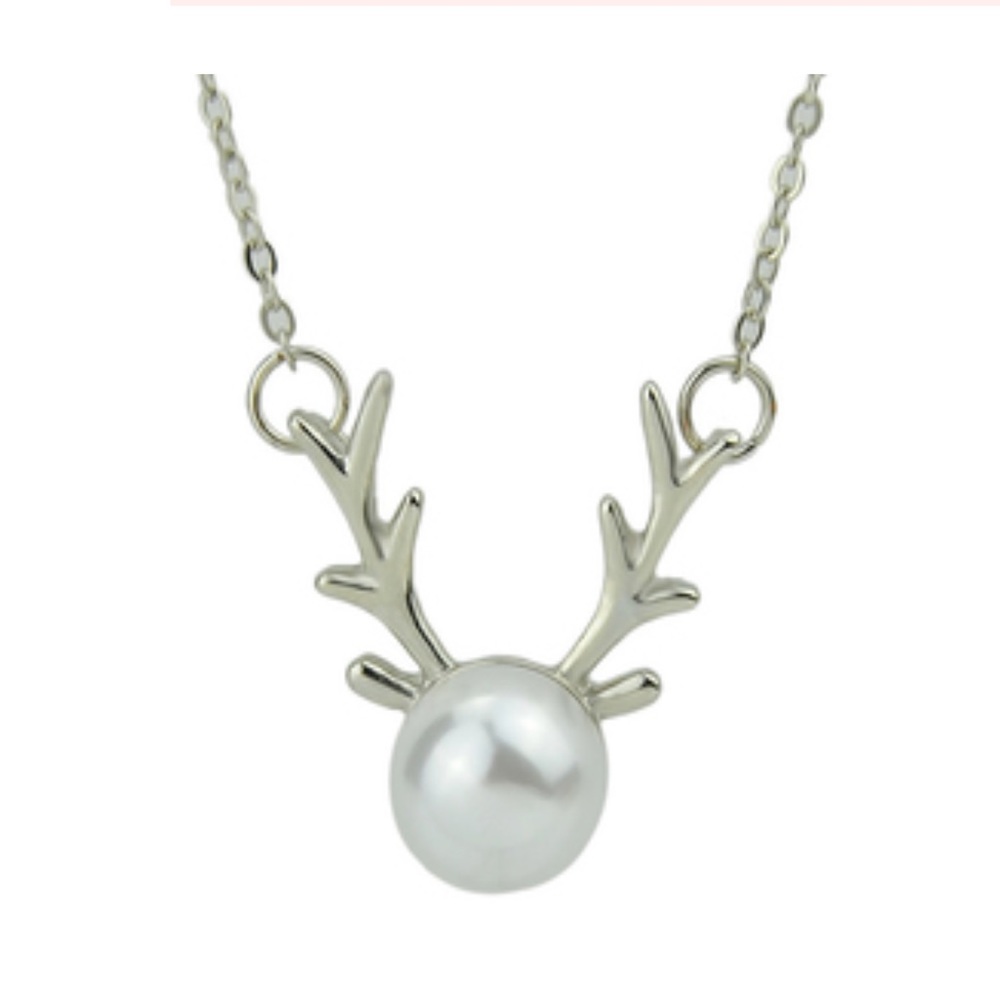 Antler Pearl Necklace